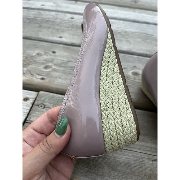 Women Cole Haan Air Tali US 5,5 Purple Patent Leather Peep Toe Wedge Heels - Picture 6 of 11